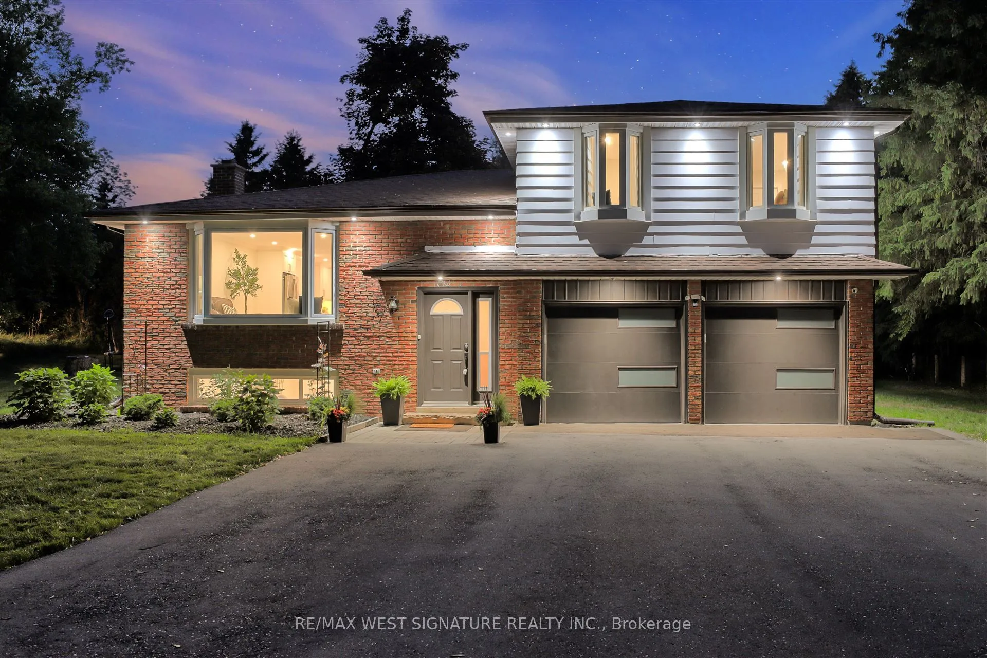 Detached Home For Sale | N12965412