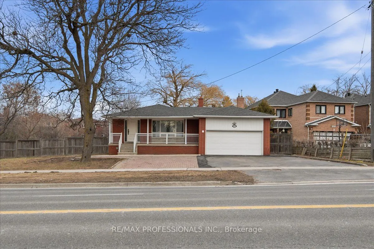 Detached Home For Lease | N12970956