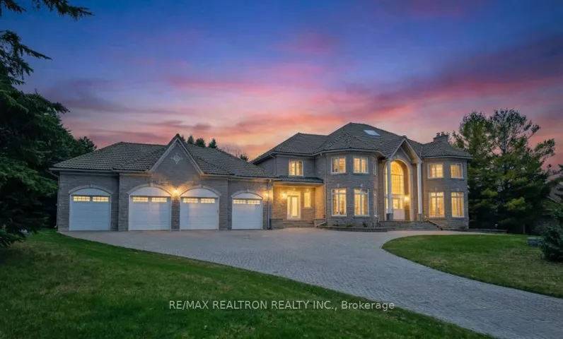 23  Kensington  Drive, Richmond Hill, ON L4E 3M9