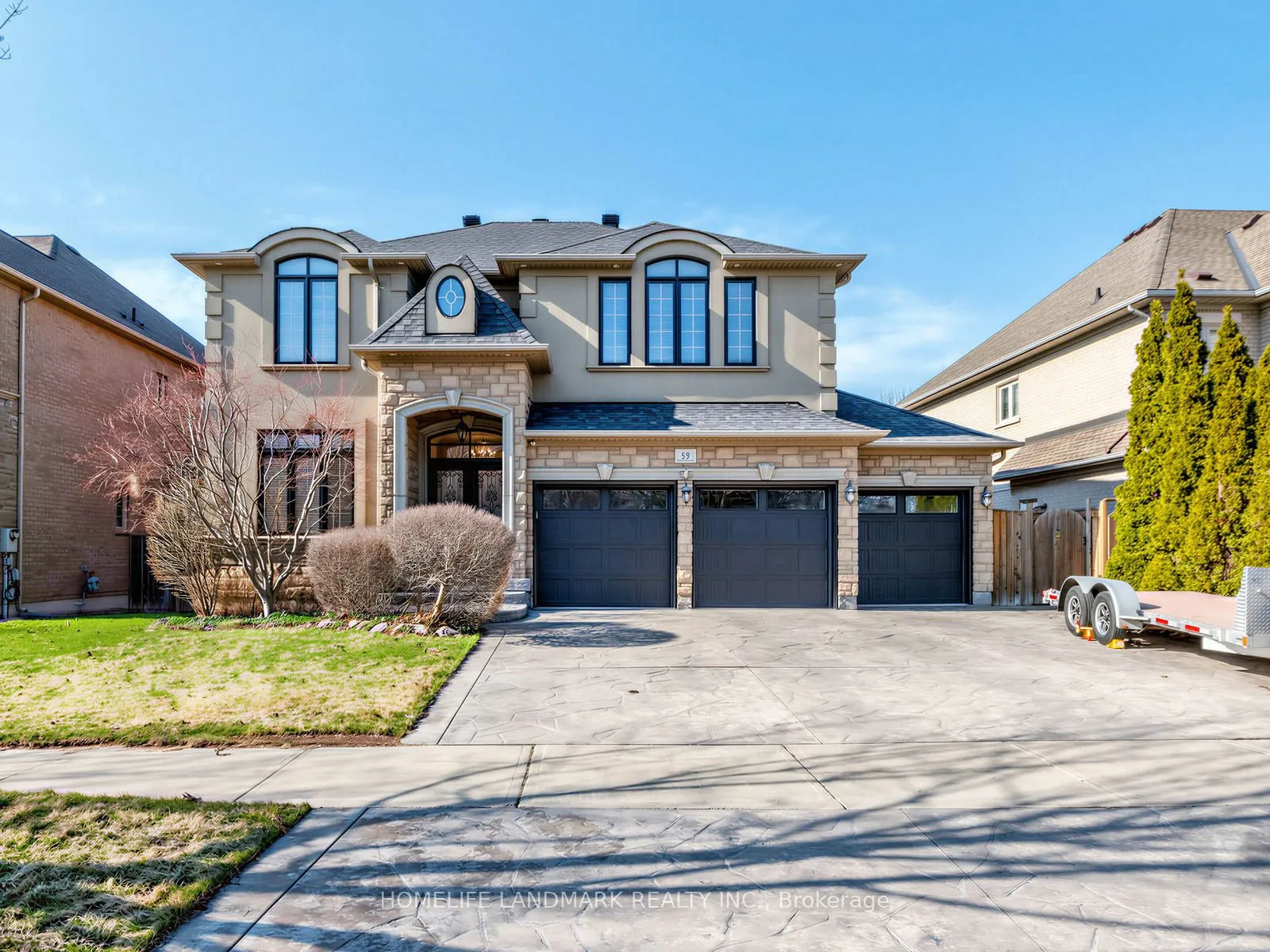 Detached Home For Sale | N12980644