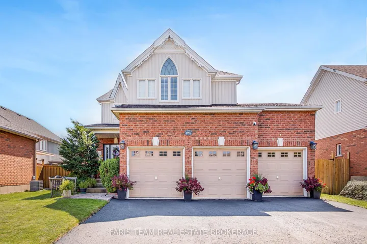 1091  Booth  Avenue, Innisfil, ON L9S 4W6