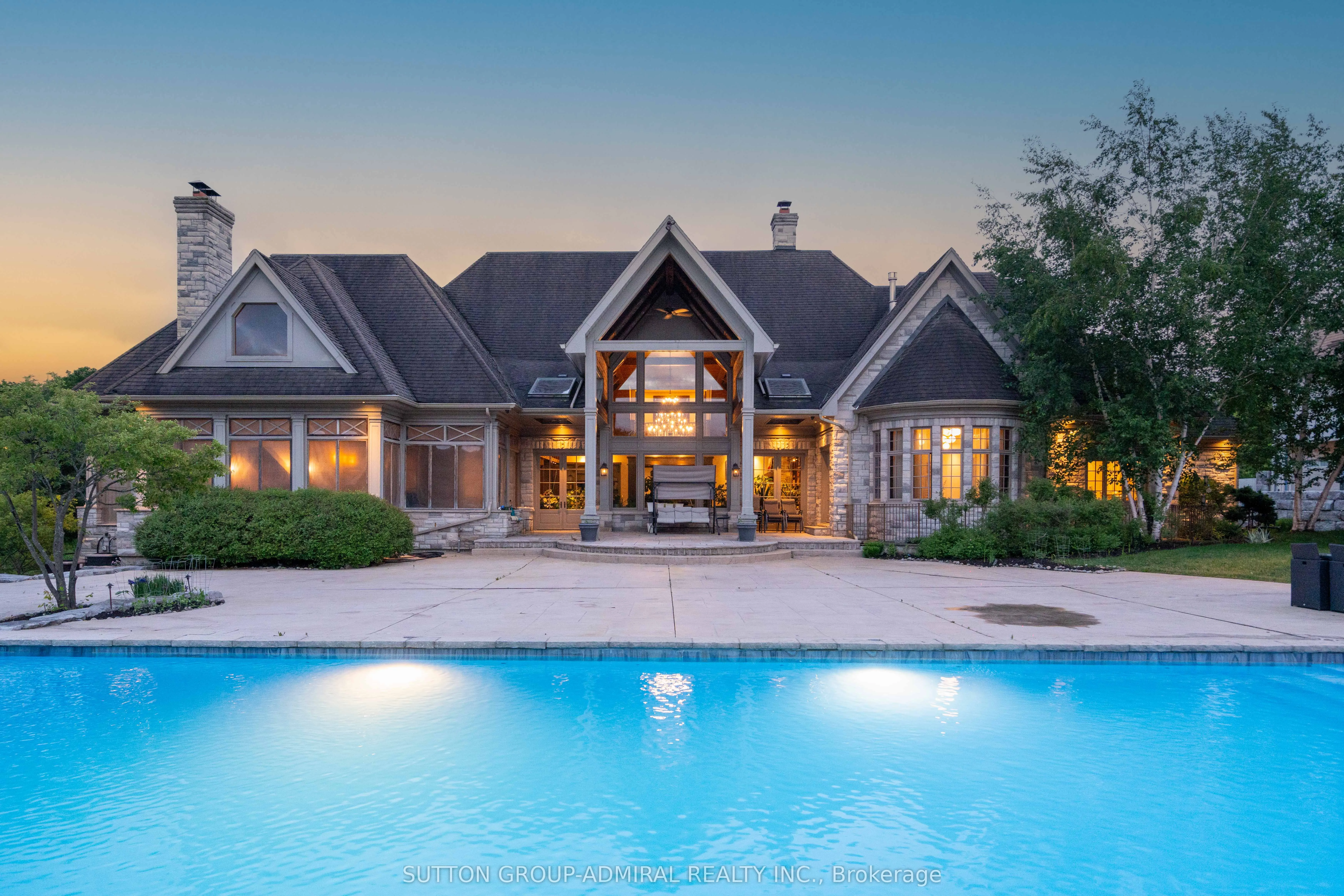 Detached Home For Sale | N12984392