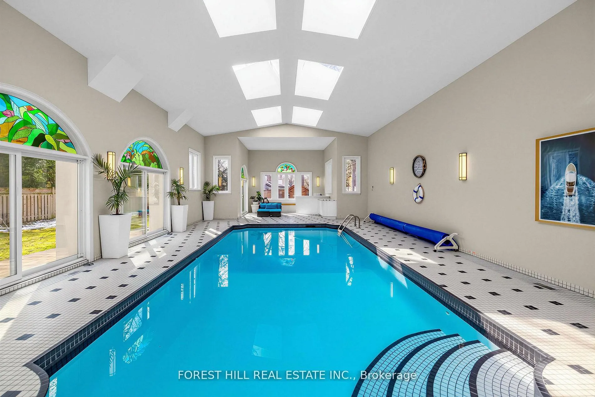 Detached Home For Sale | N12990304