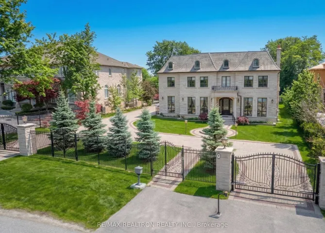 9 Thornbank Road, Vaughan, ON L4J 2A1