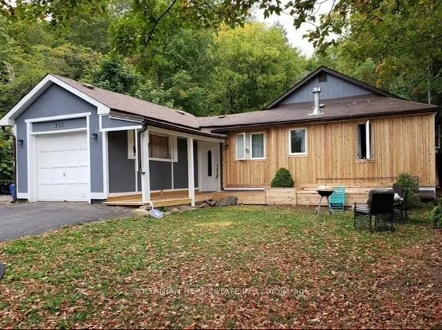257 Parkwood Avenue, Georgina, ON L4P 2X2