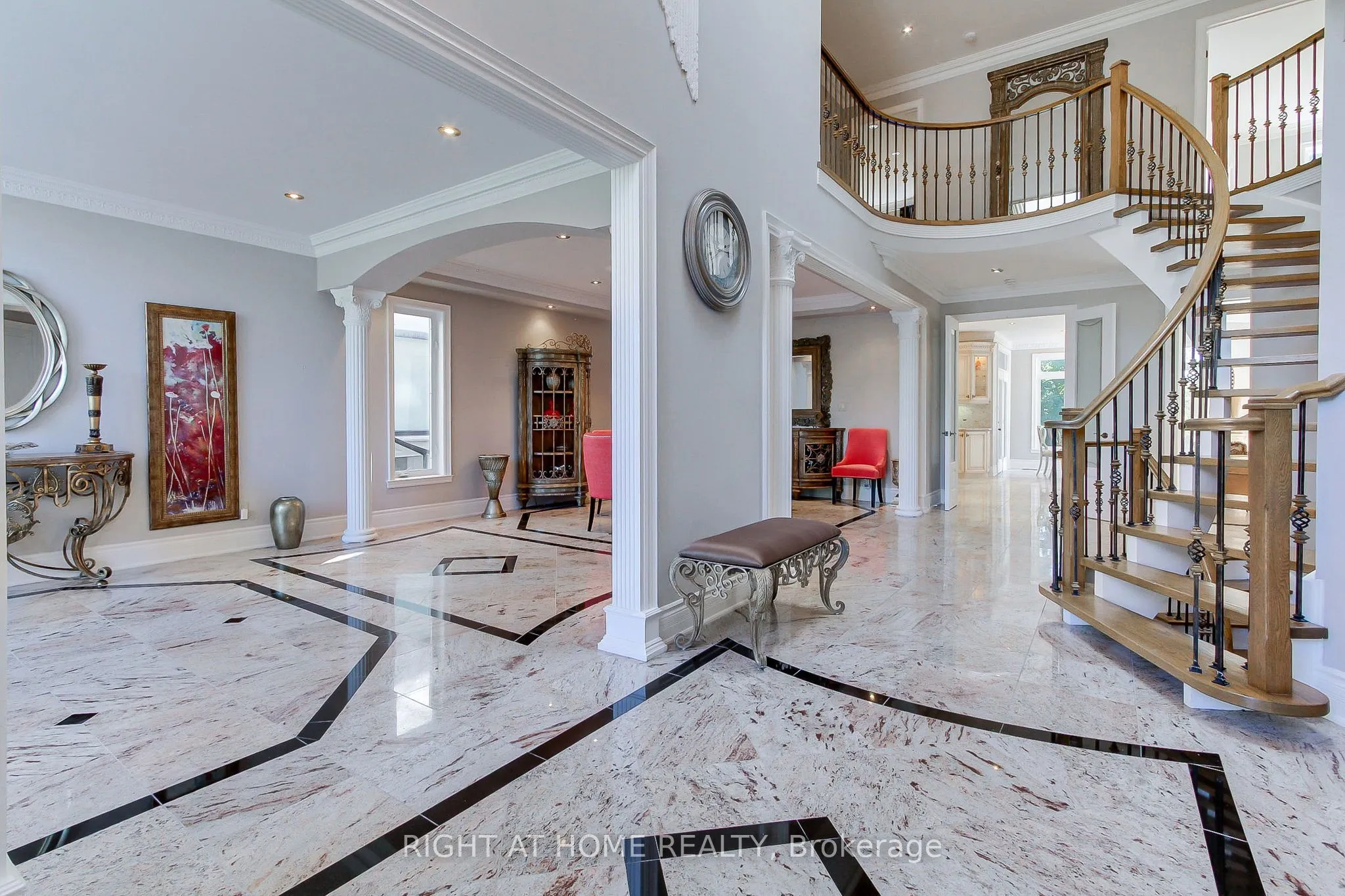 Detached Home For Sale | N13011128