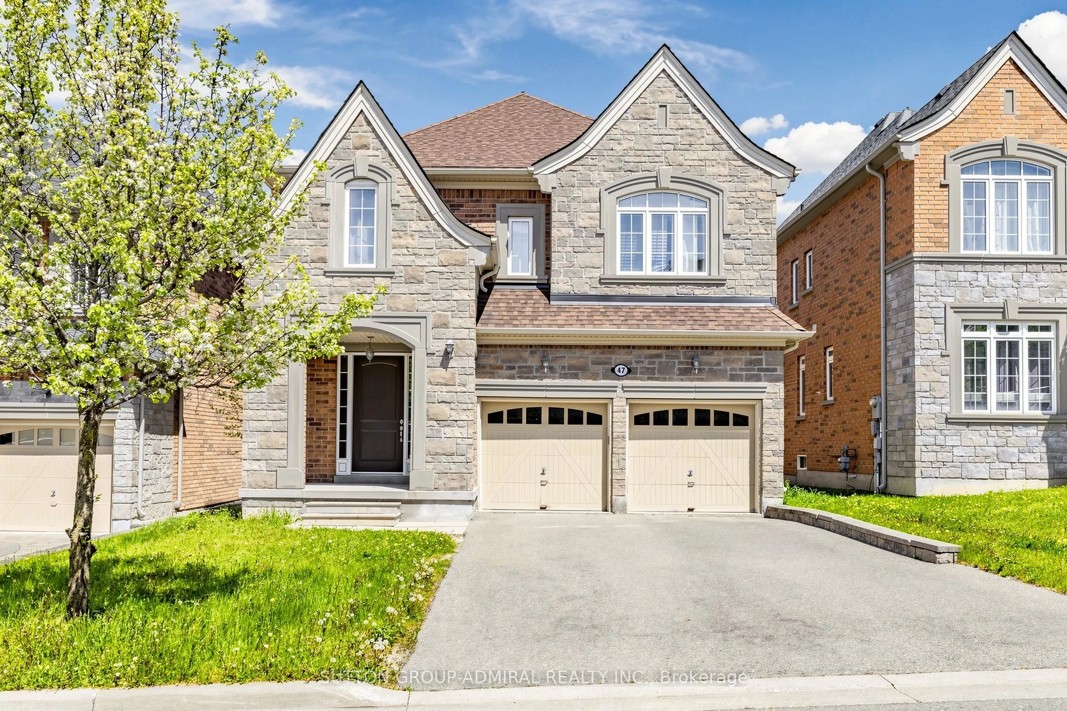 Detached Home For Sale | N13012562