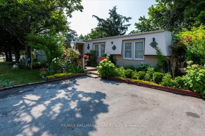 43  Linden  Lane, Innisfil, ON L9S 1P2