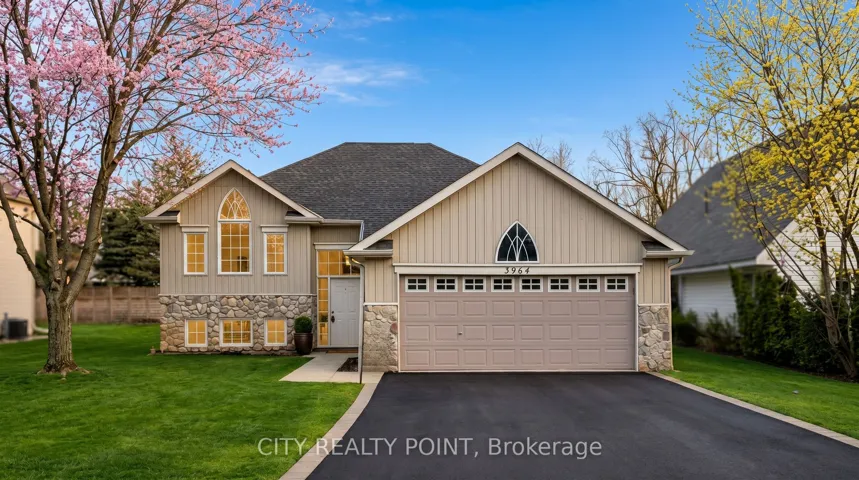 3964  Alcina  Avenue, Innisfil, ON L9S 2M1