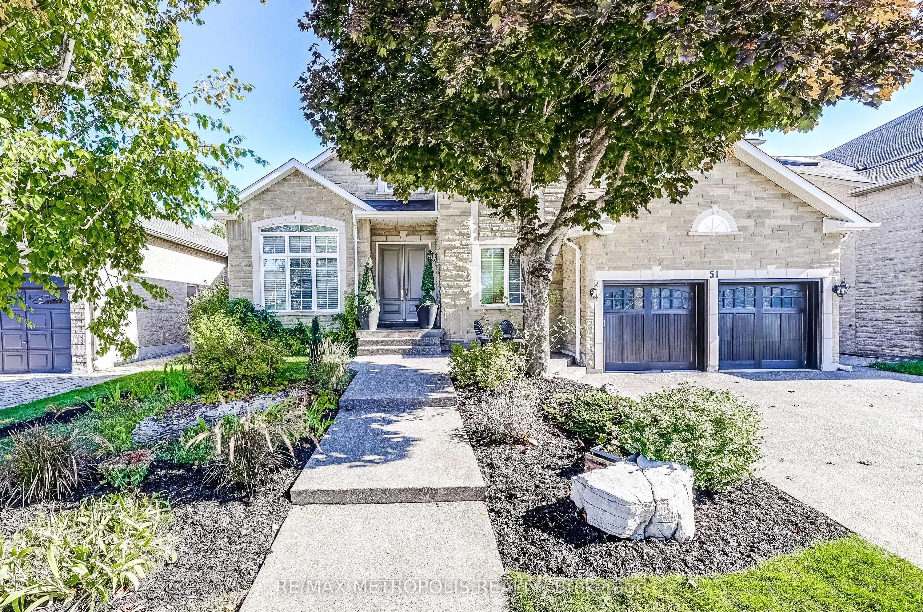 Detached Home For Sale | N13019420