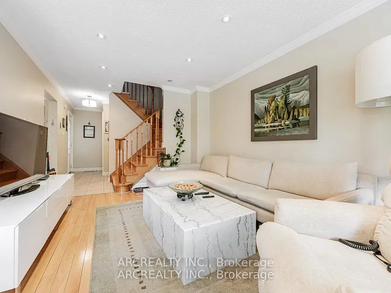 Detached Home For Sale | N13021590