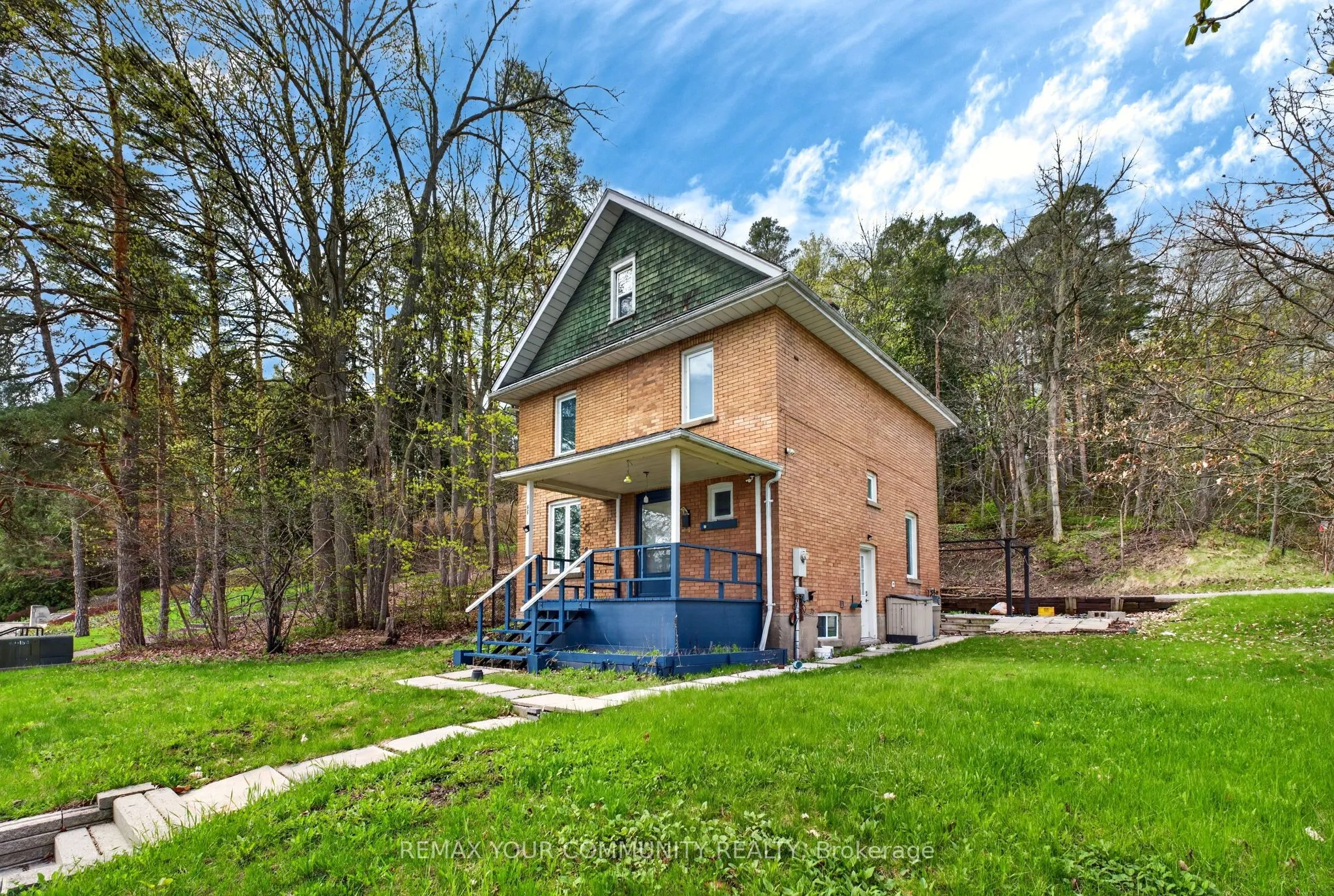 Detached Home For Lease | N13022522