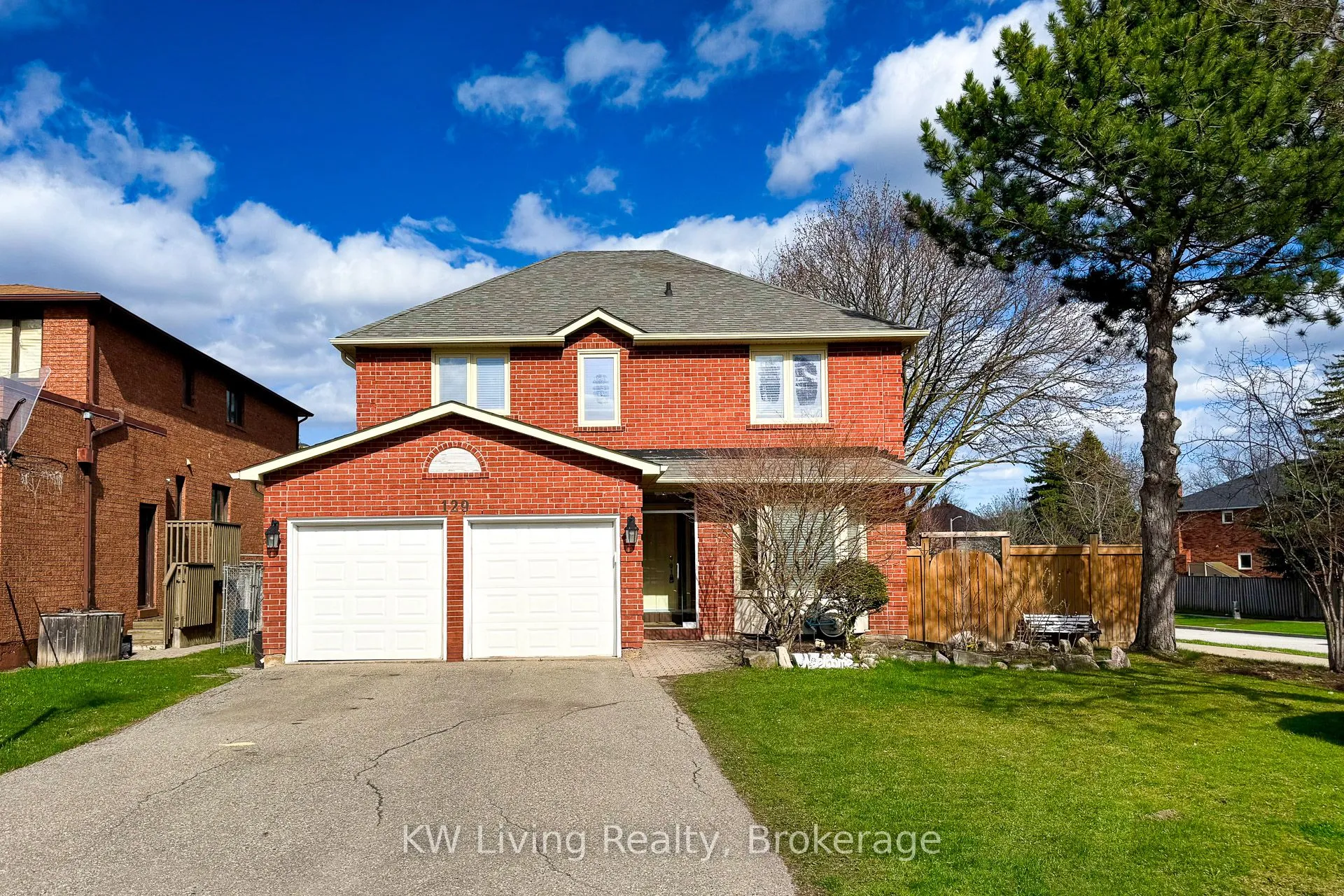 Detached Home For Sale | N13025620
