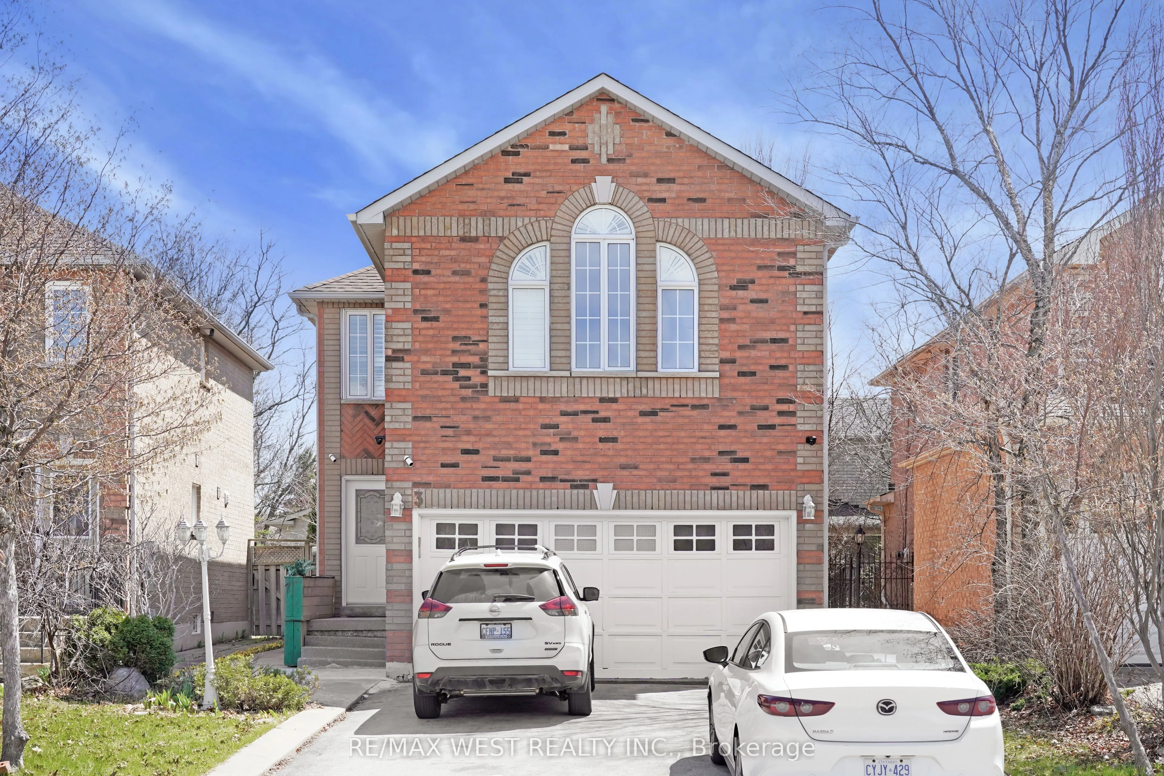 Detached Home For Sale | N13031966