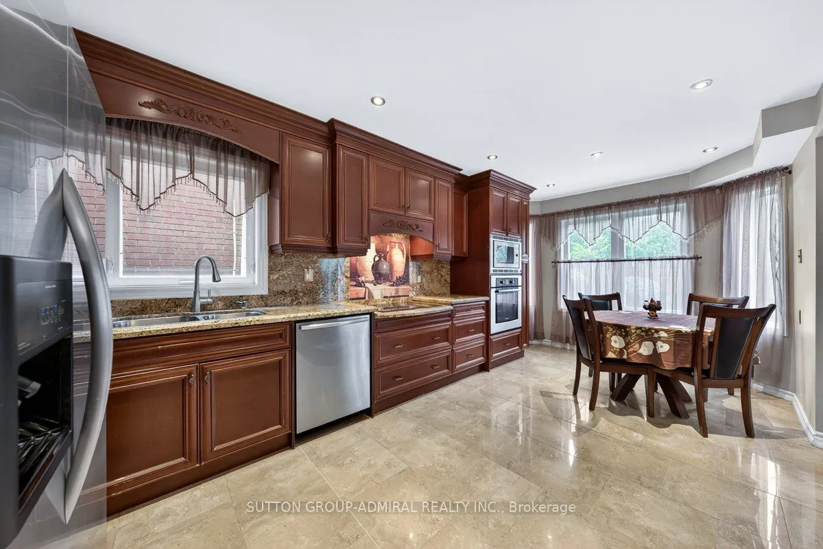 Detached Home For Sale | N13034748