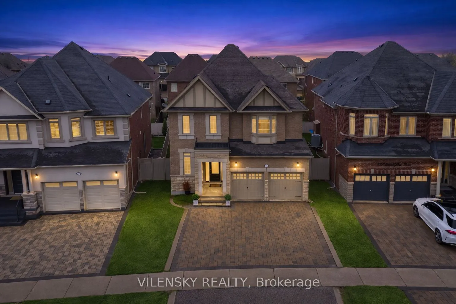 Detached Home For Sale | N13039304