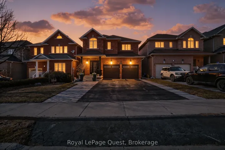 153  Woodbury  Crescent, Newmarket, ON L3X 2S5