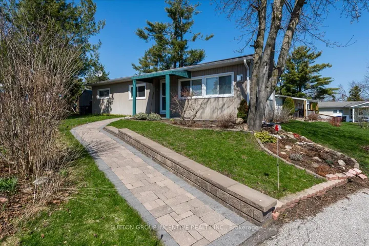18  Trefoil  Drive, Innisfil, ON L9S 1P7