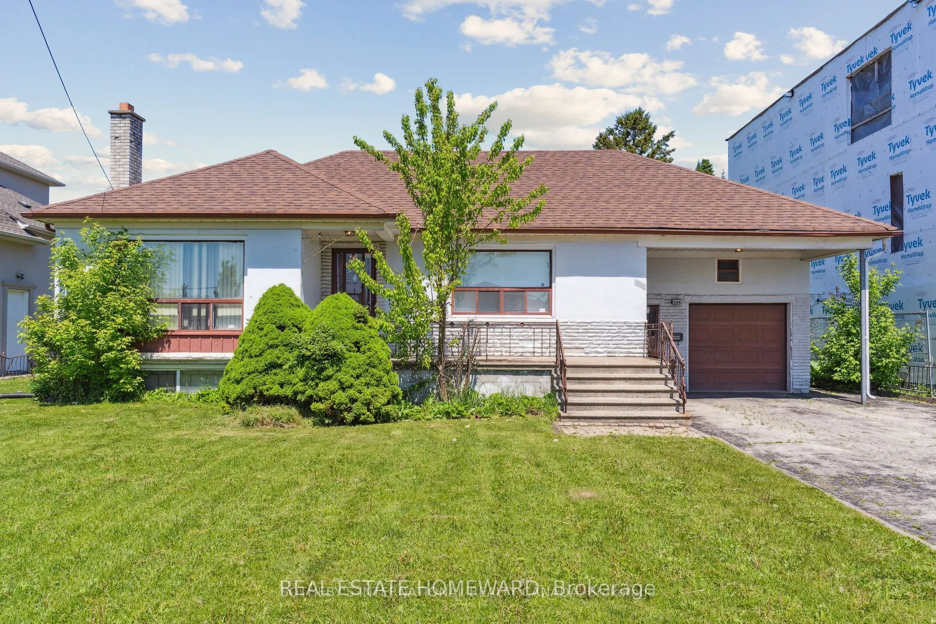 Detached Home For Lease | N13054706