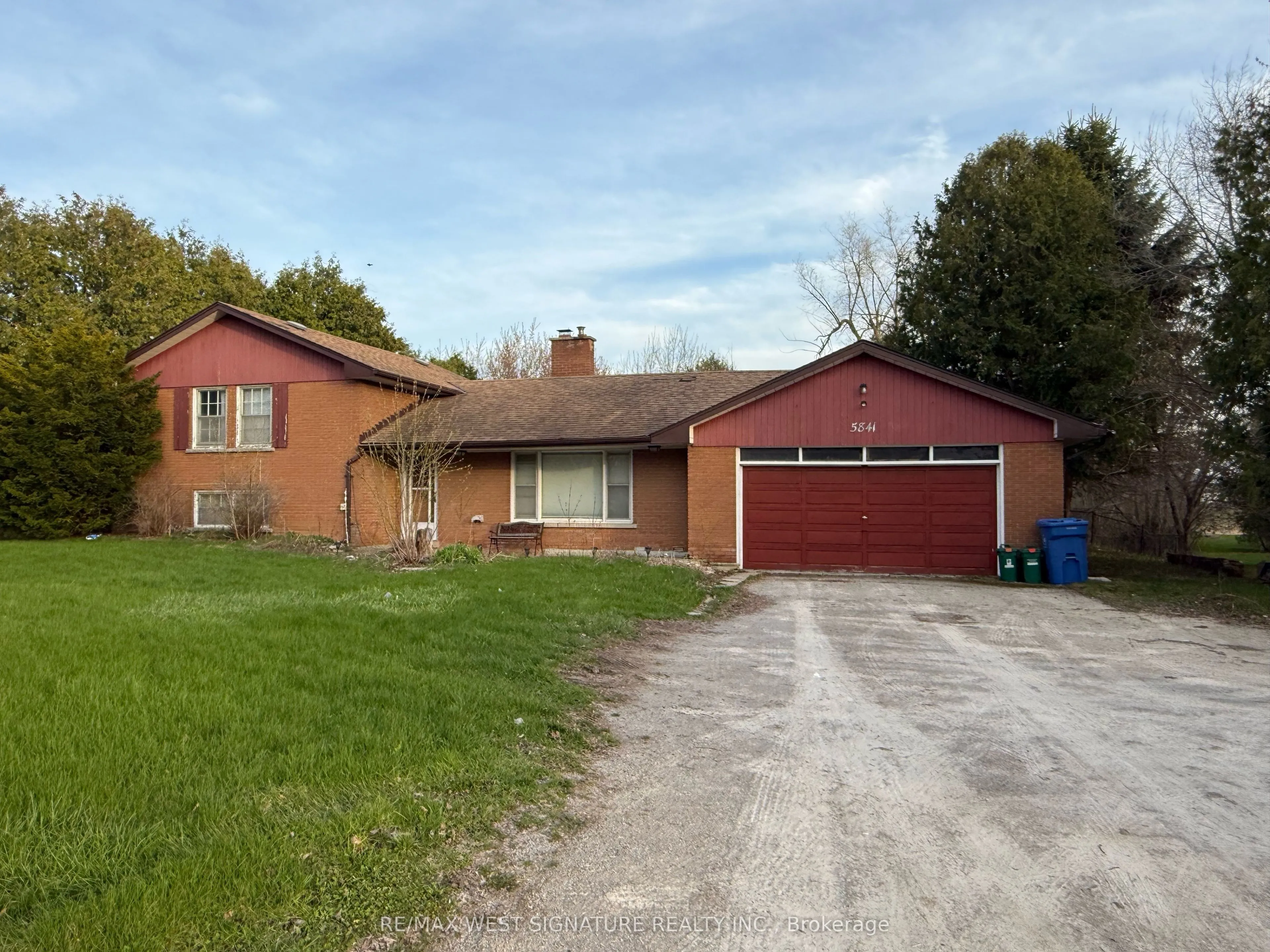 Detached Home For Sale | N13056690