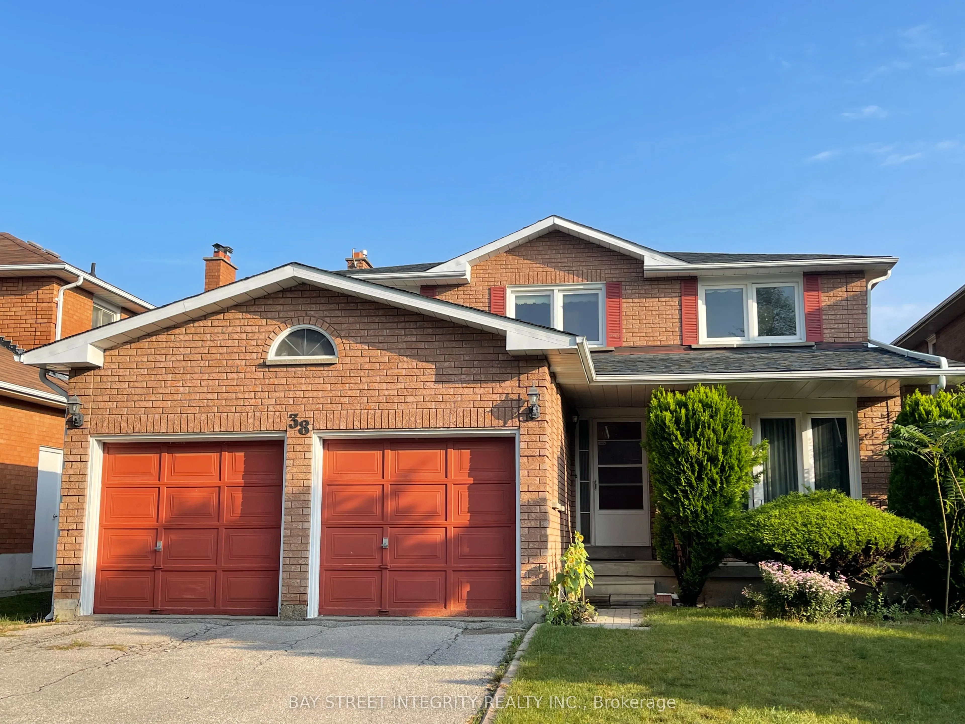 Detached Home For Lease | N13066630