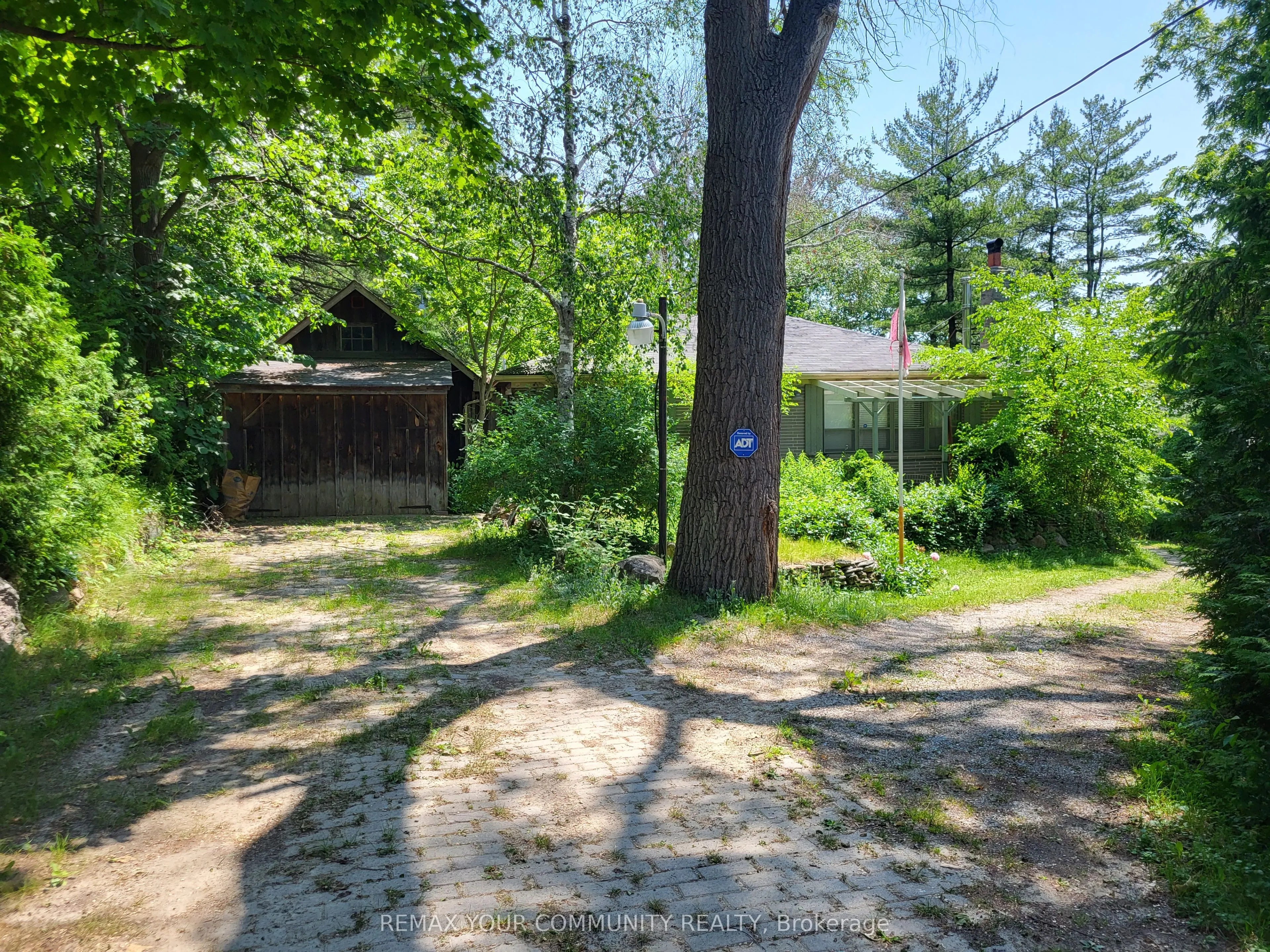 Detached Home For Sale | N13067912
