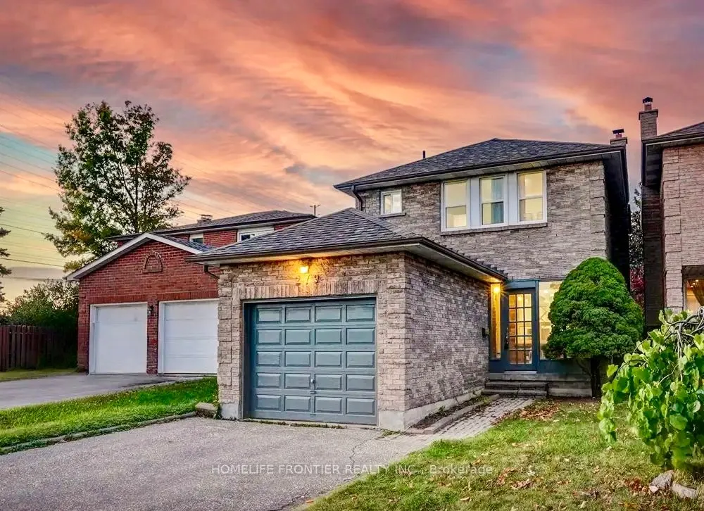 Detached Home For Lease | N13072338