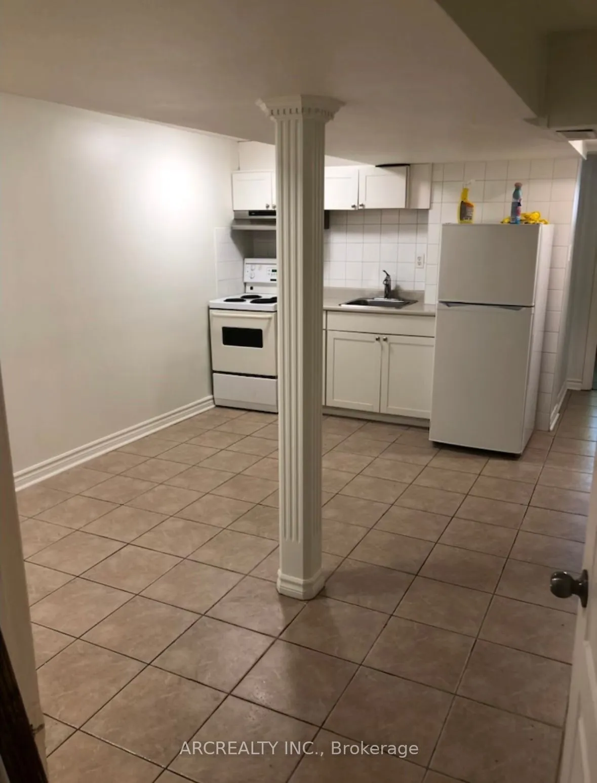 Detached Home For Lease | N13073660