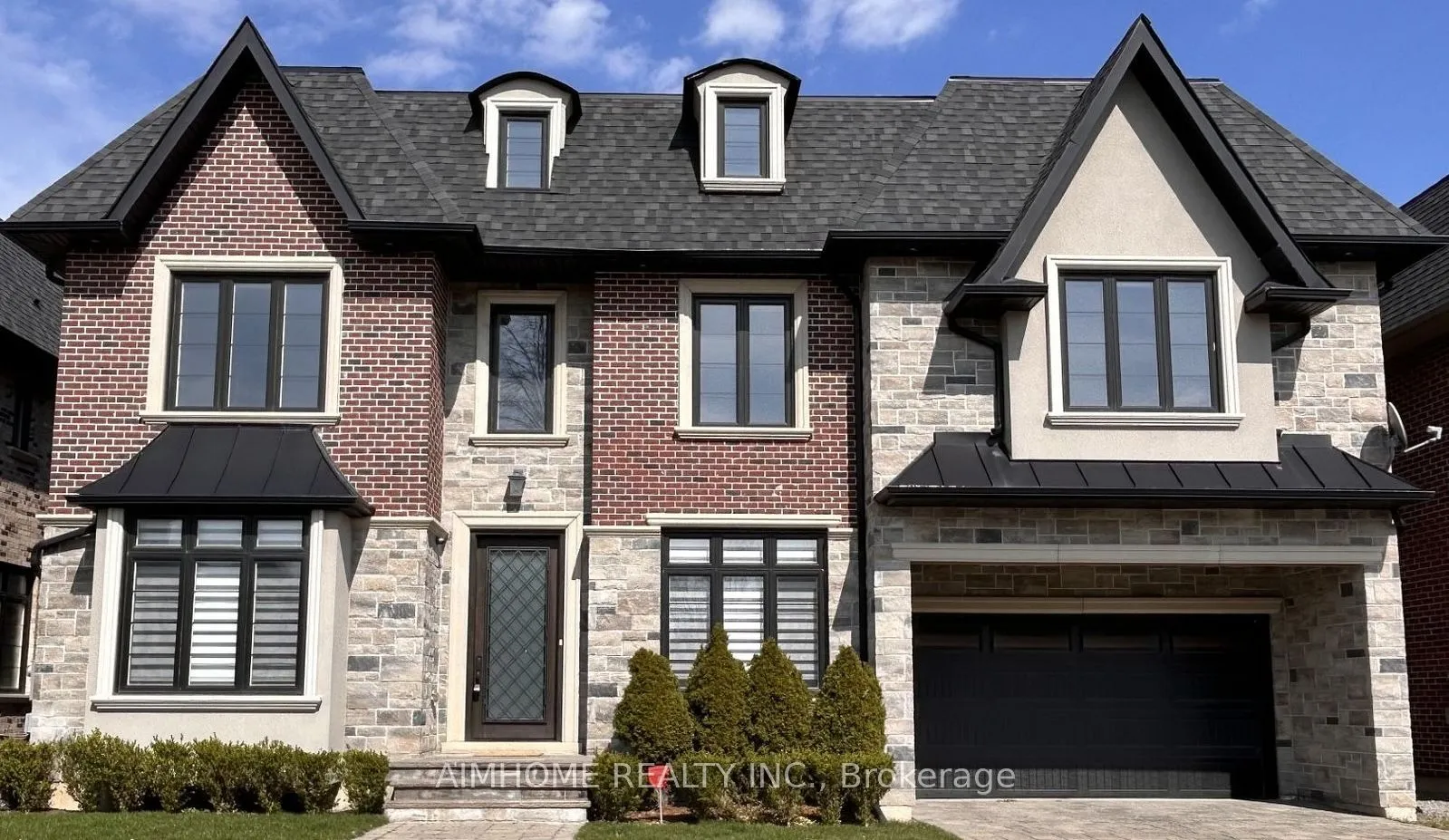 Detached Home For Lease | N13075646