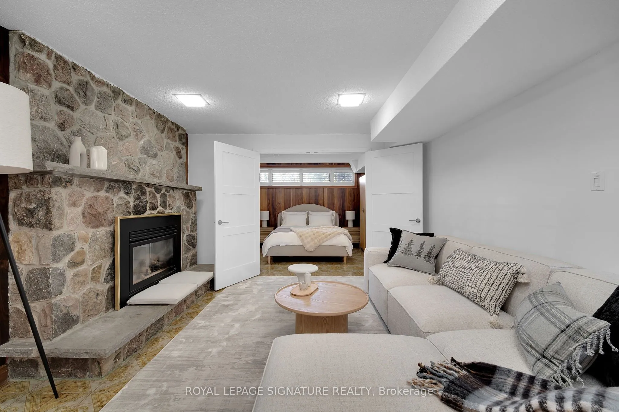 Detached Home For Lease | N13077602