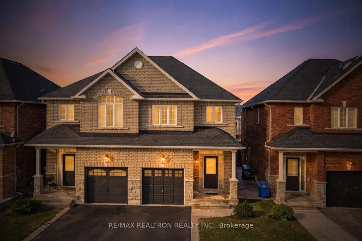Welcome Home to 86 Donald Stewart Cres!