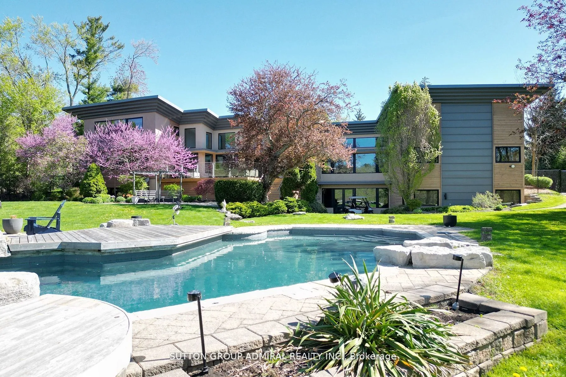 Detached Home For Sale | N13094924