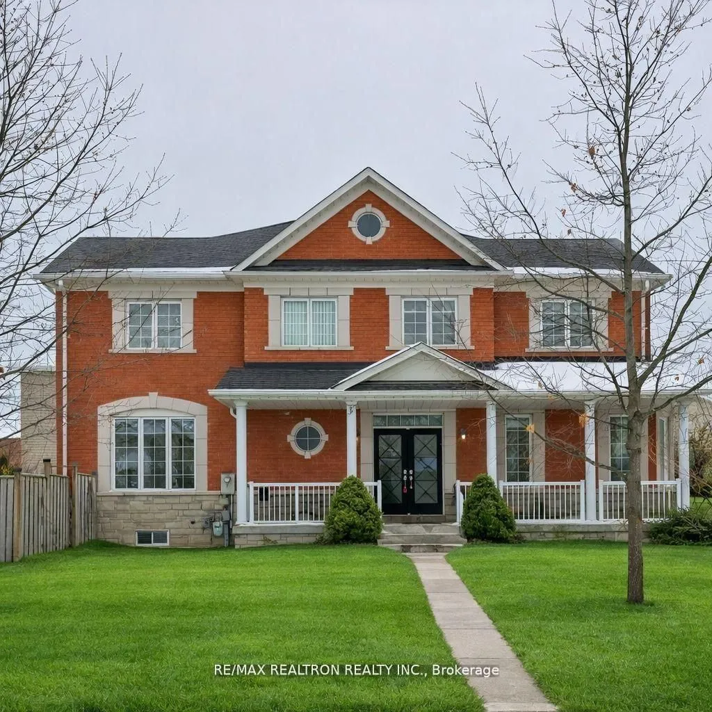 Detached Home For Sale | N13099066