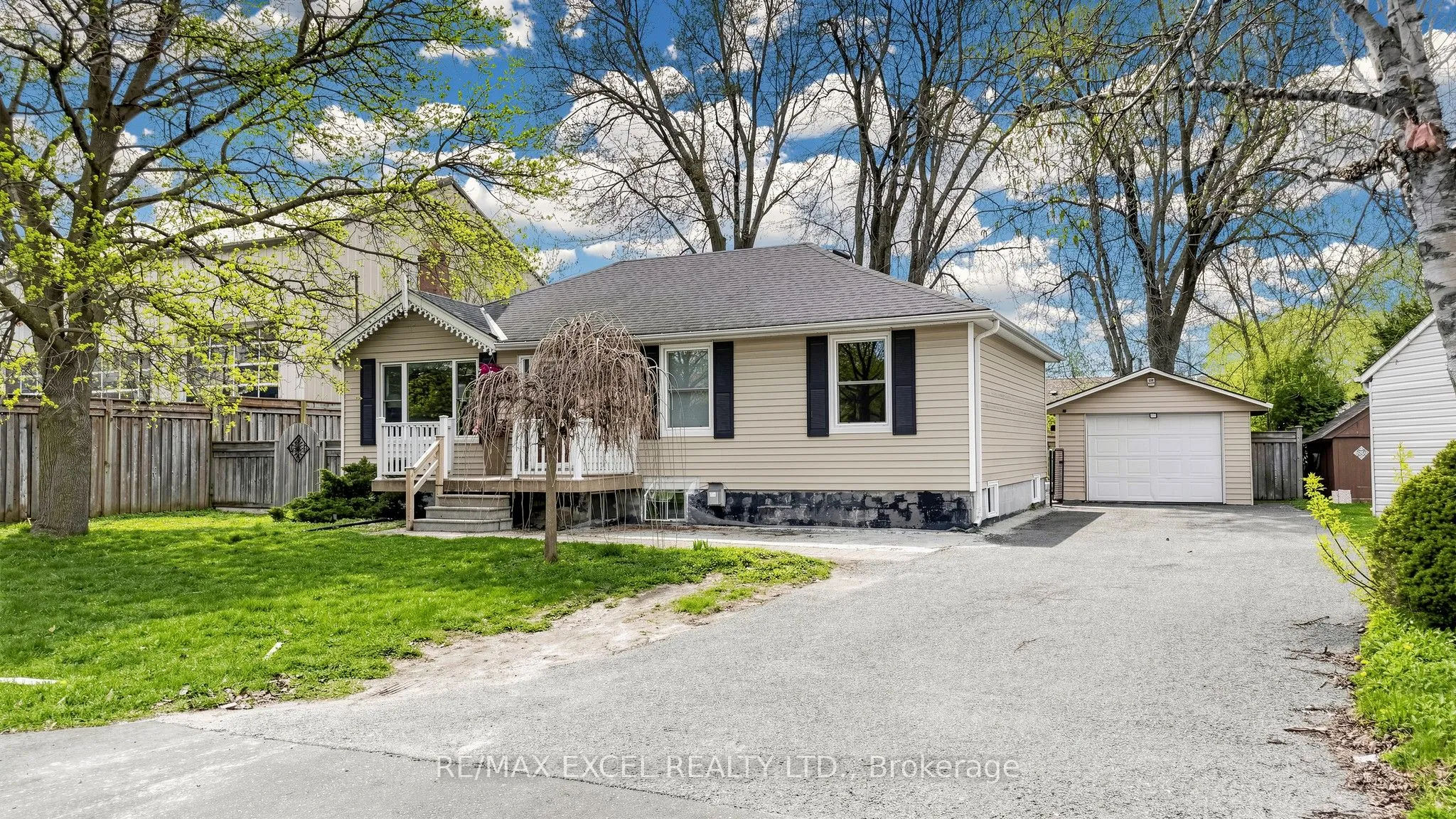 Detached Home For Sale | N13111268
