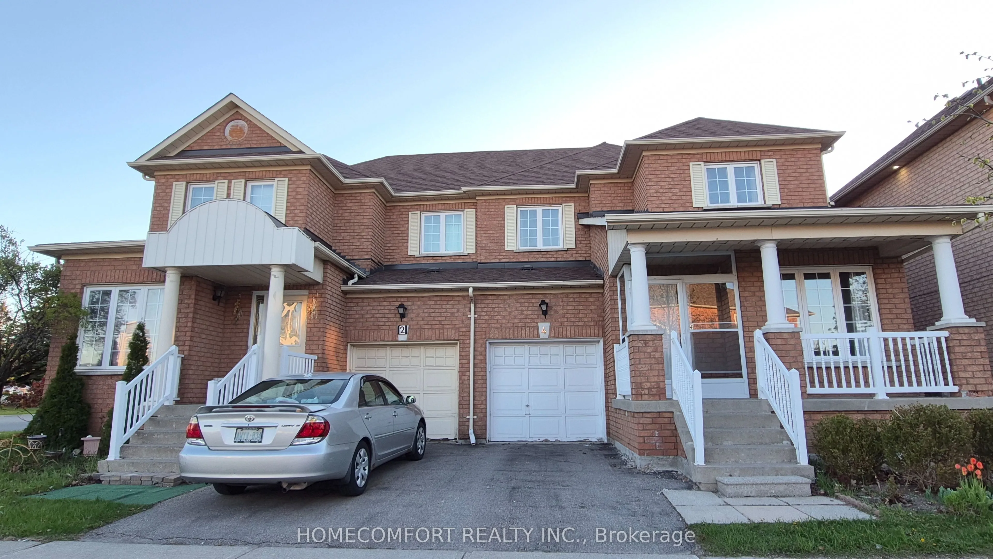Semi-Detached Home For Sale | N13117522