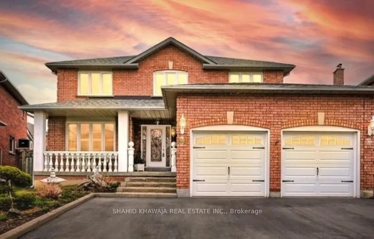 Detached Home For Lease | N13129746