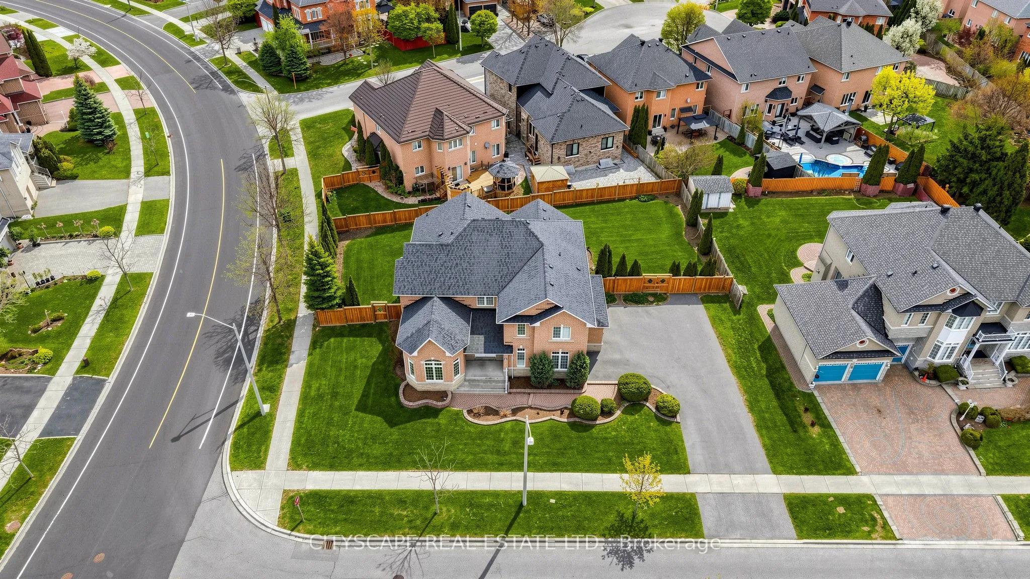 Detached Home For Sale | N13130798
