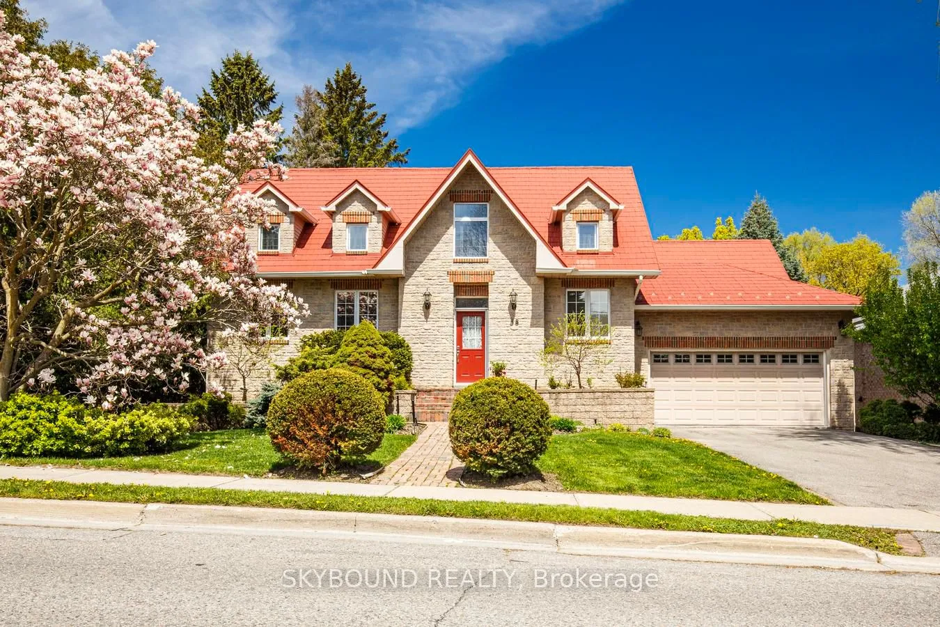 Detached Home For Sale | N13131398