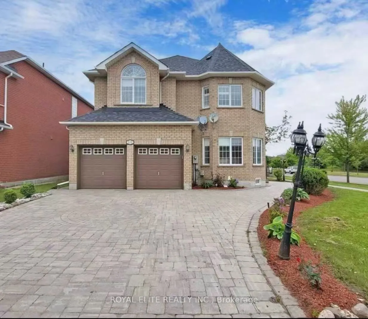 Detached Home For Lease | N13138306