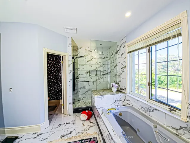2 Heron Trail, Whitchurch-stouffville, ON L3Y 4W1