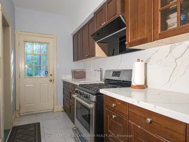 2 Heron Trail, Whitchurch-stouffville, ON L3Y 4W1