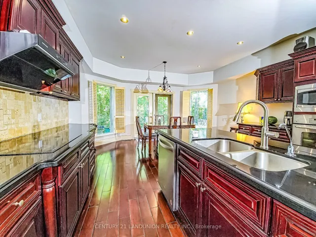 2 Heron Trail, Whitchurch-stouffville, ON L3Y 4W1