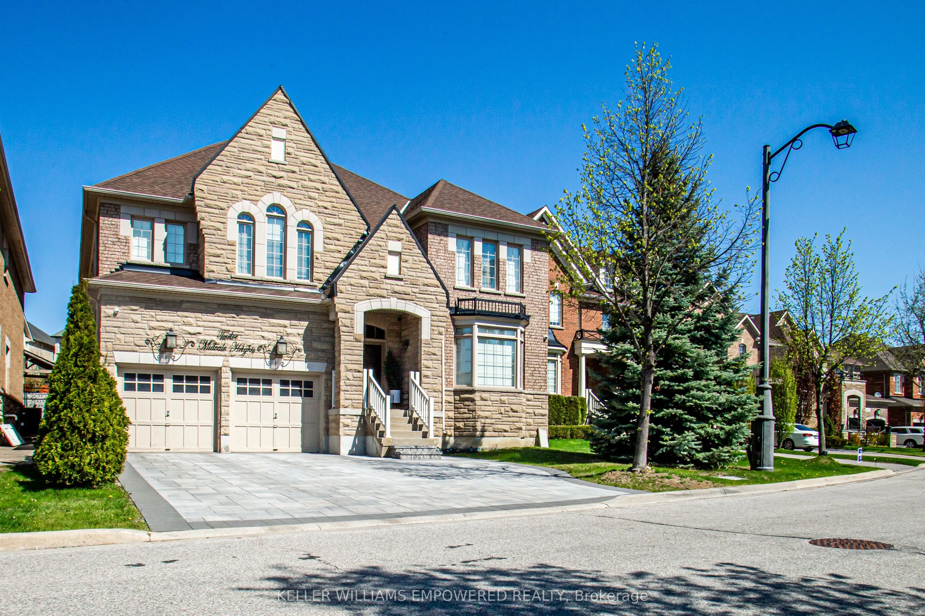 Detached Home For Lease | N13142652