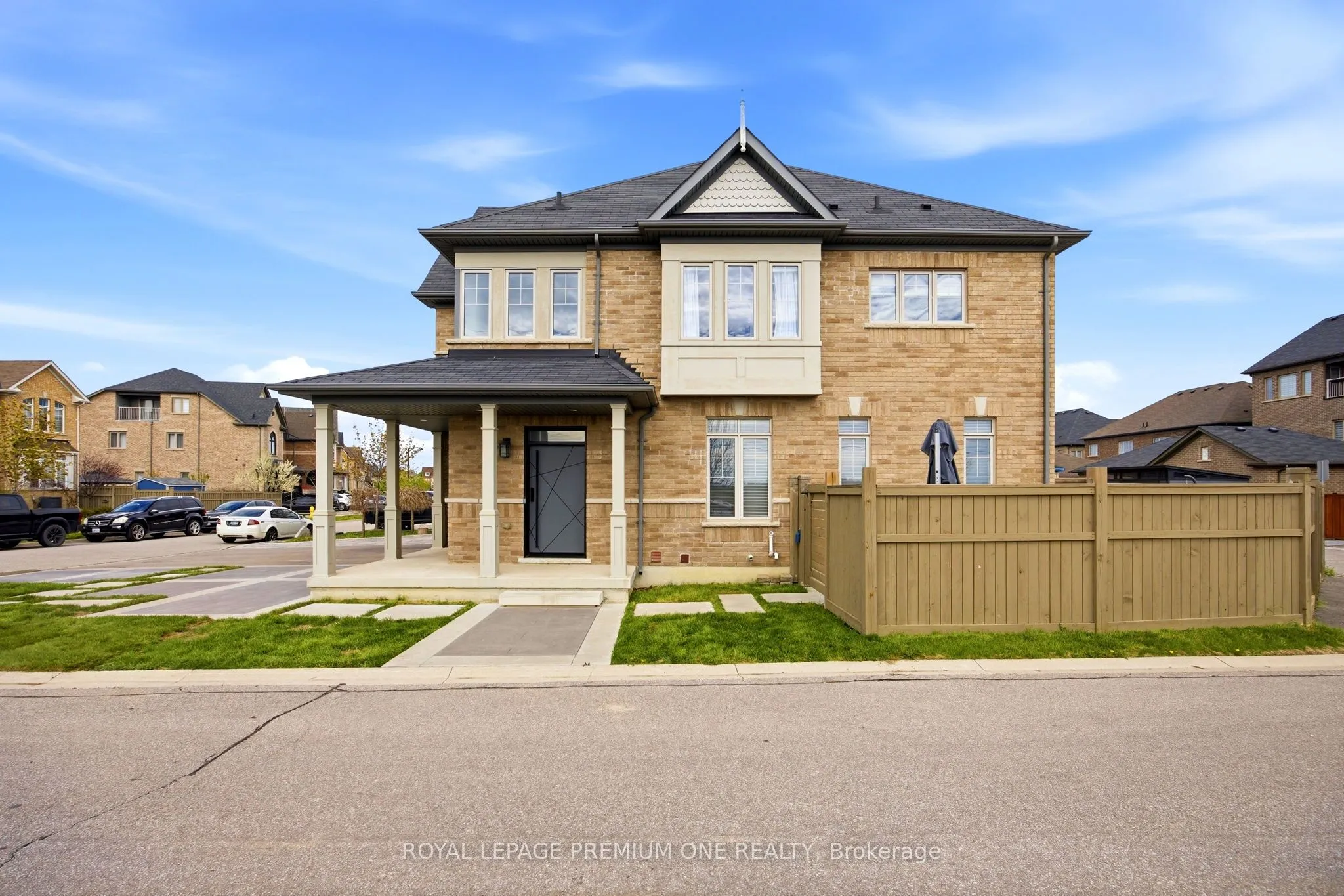 Semi-Detached Home For Sale | N13145362