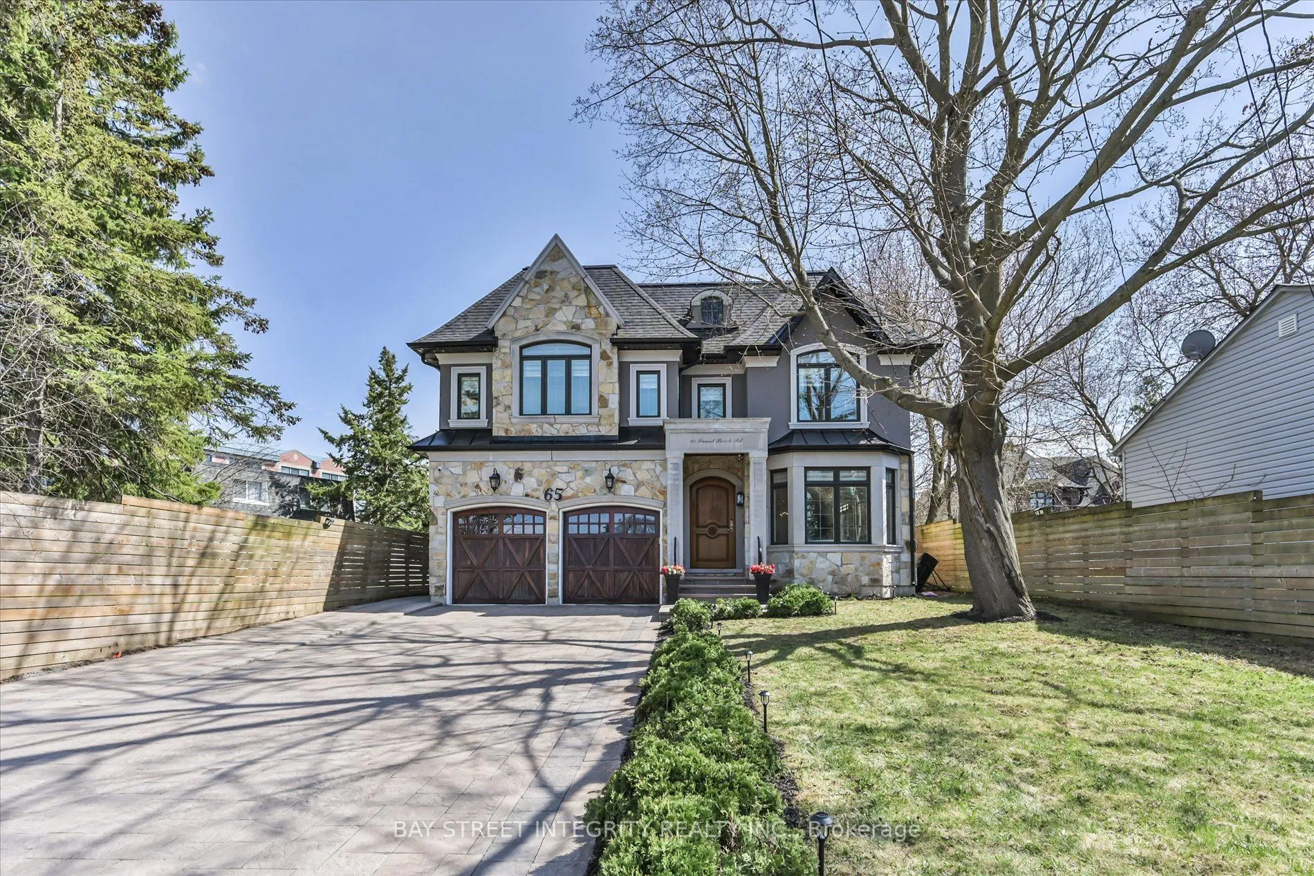 Detached Home For Sale | N13148986