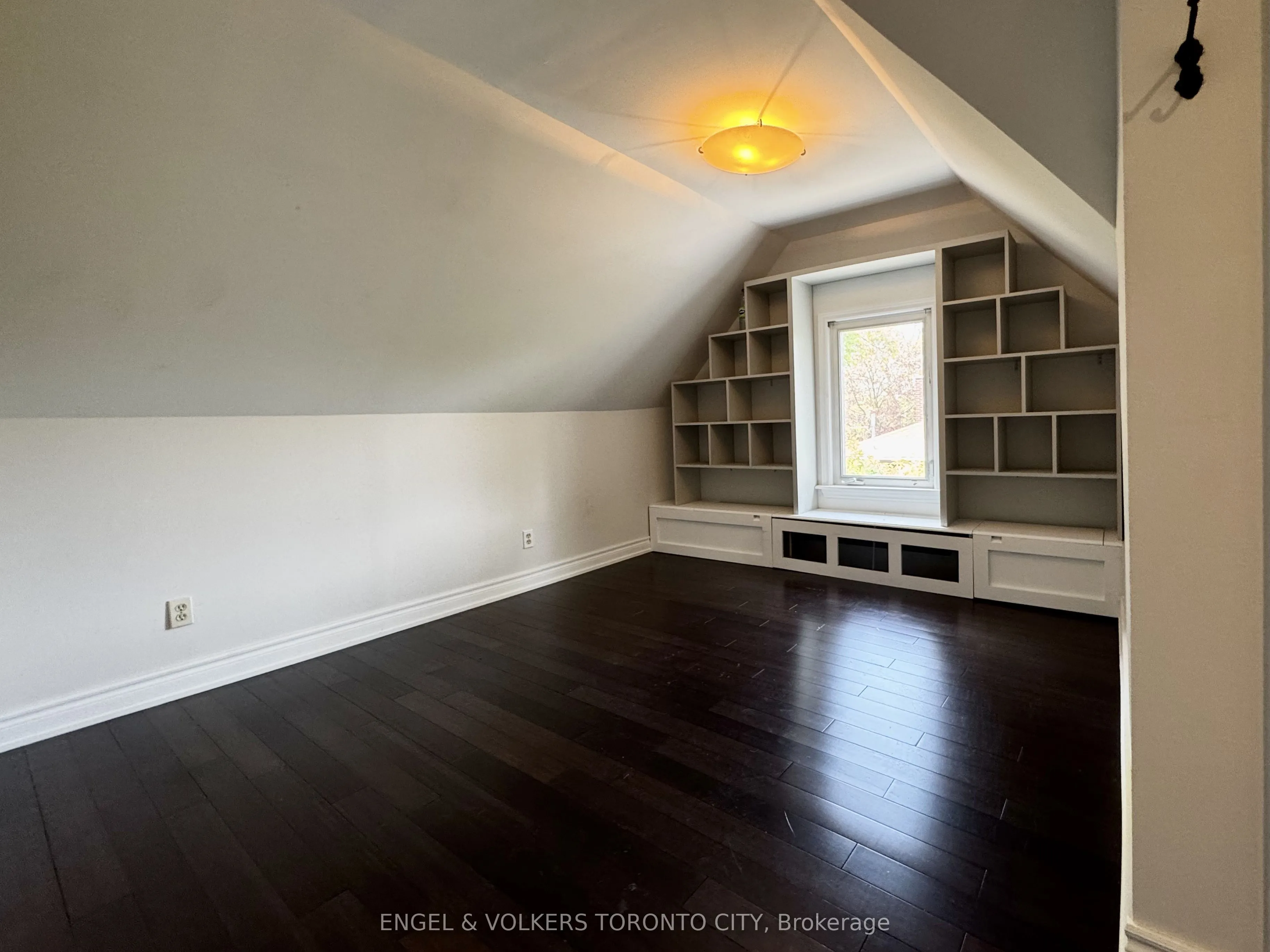 Detached Home For Lease | N13150610