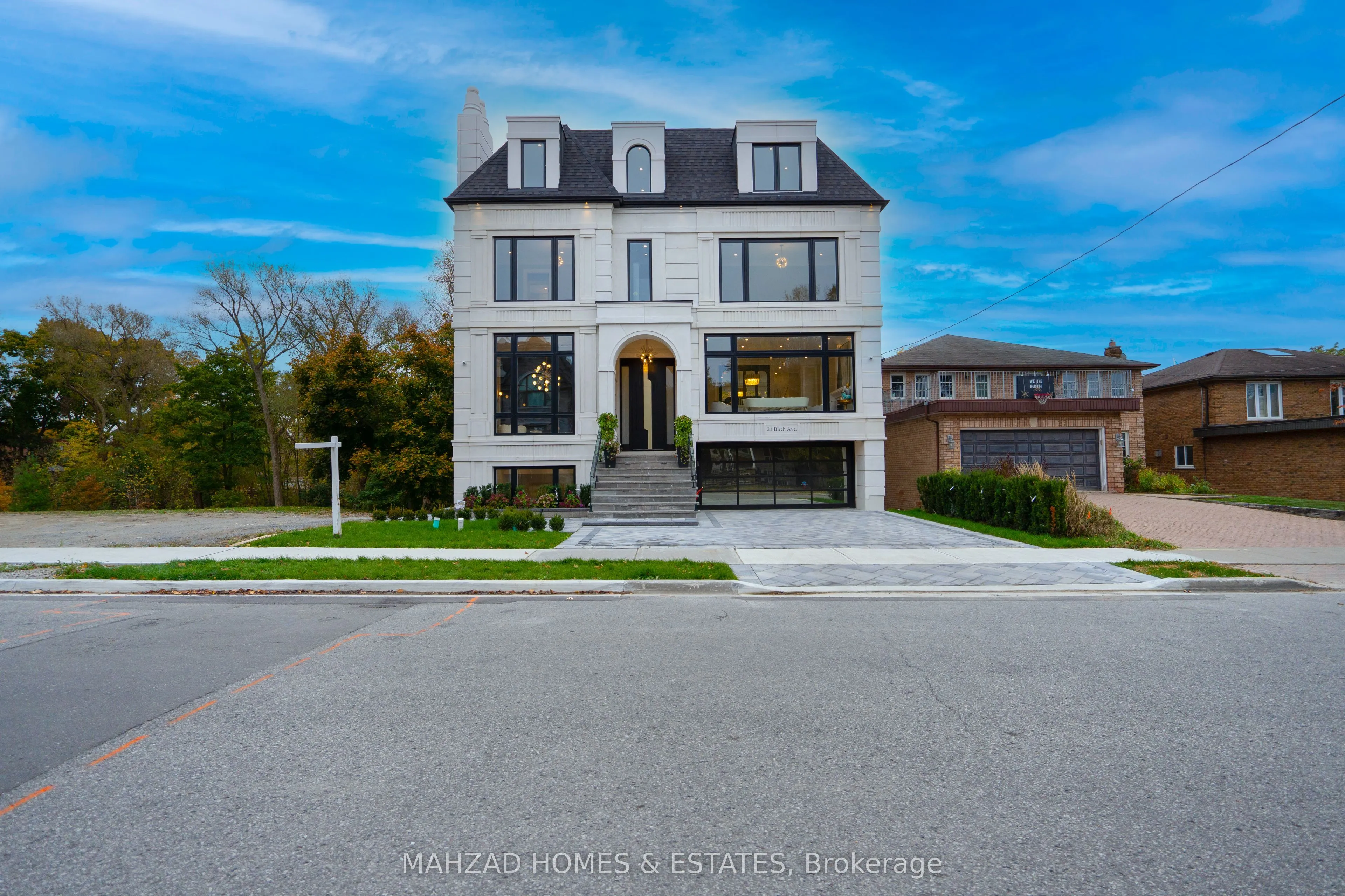 Detached Home For Sale | N13153394