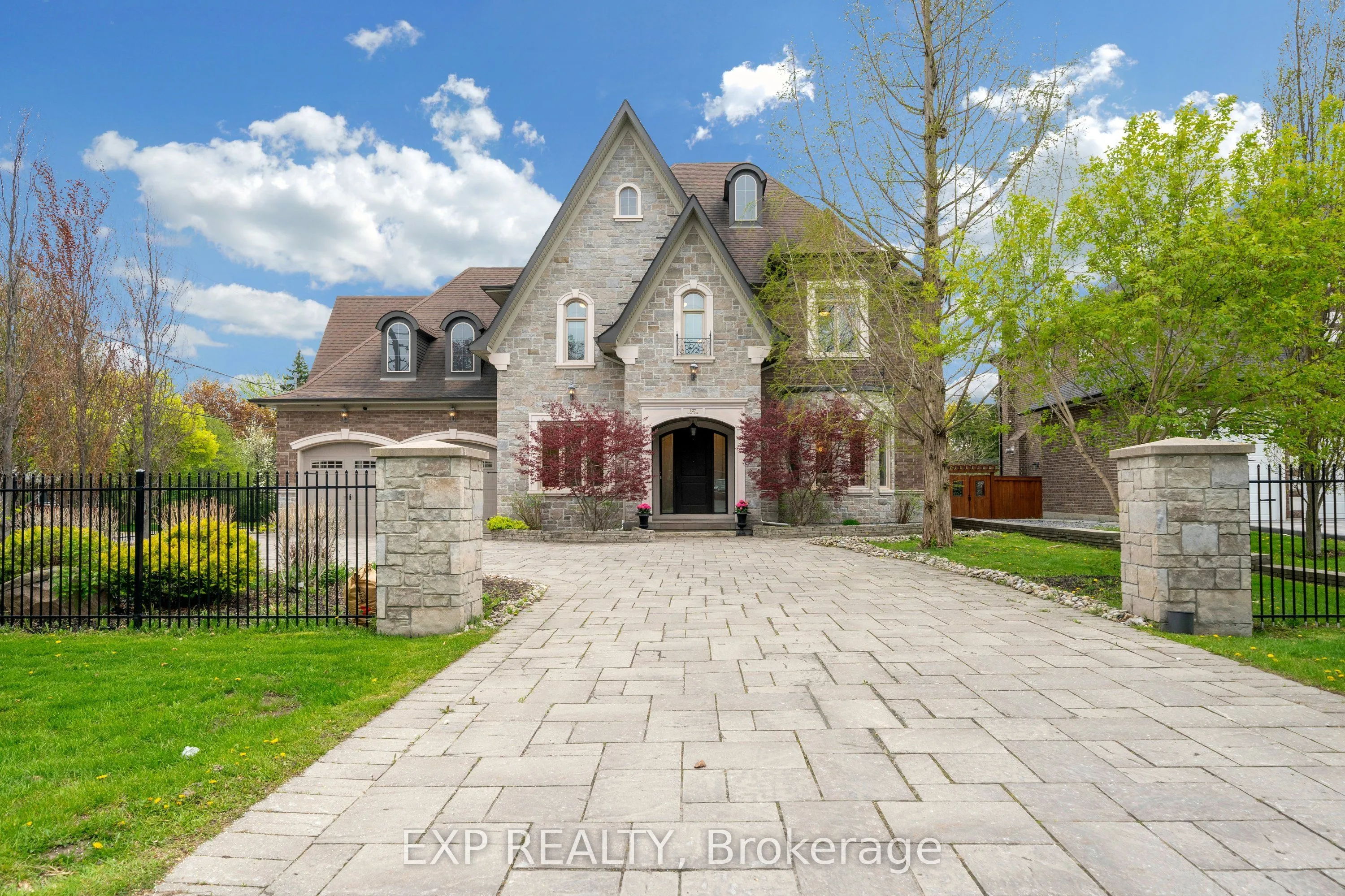 Detached Home For Sale | N13153872