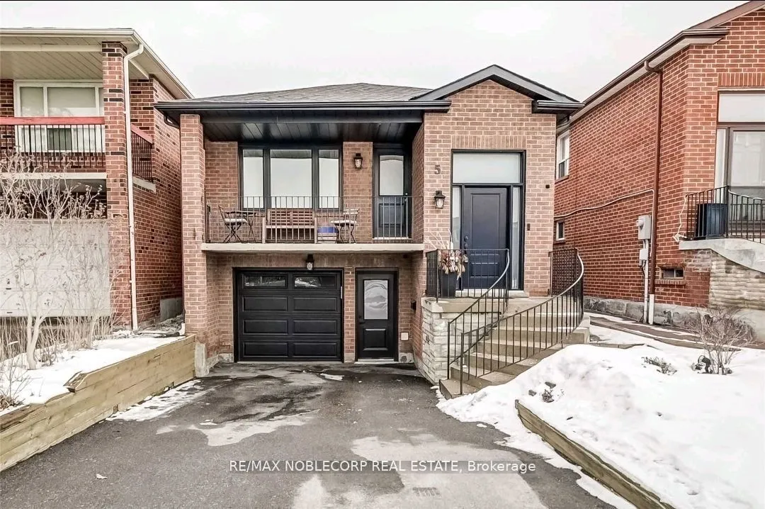Detached Home For Lease | N13154806