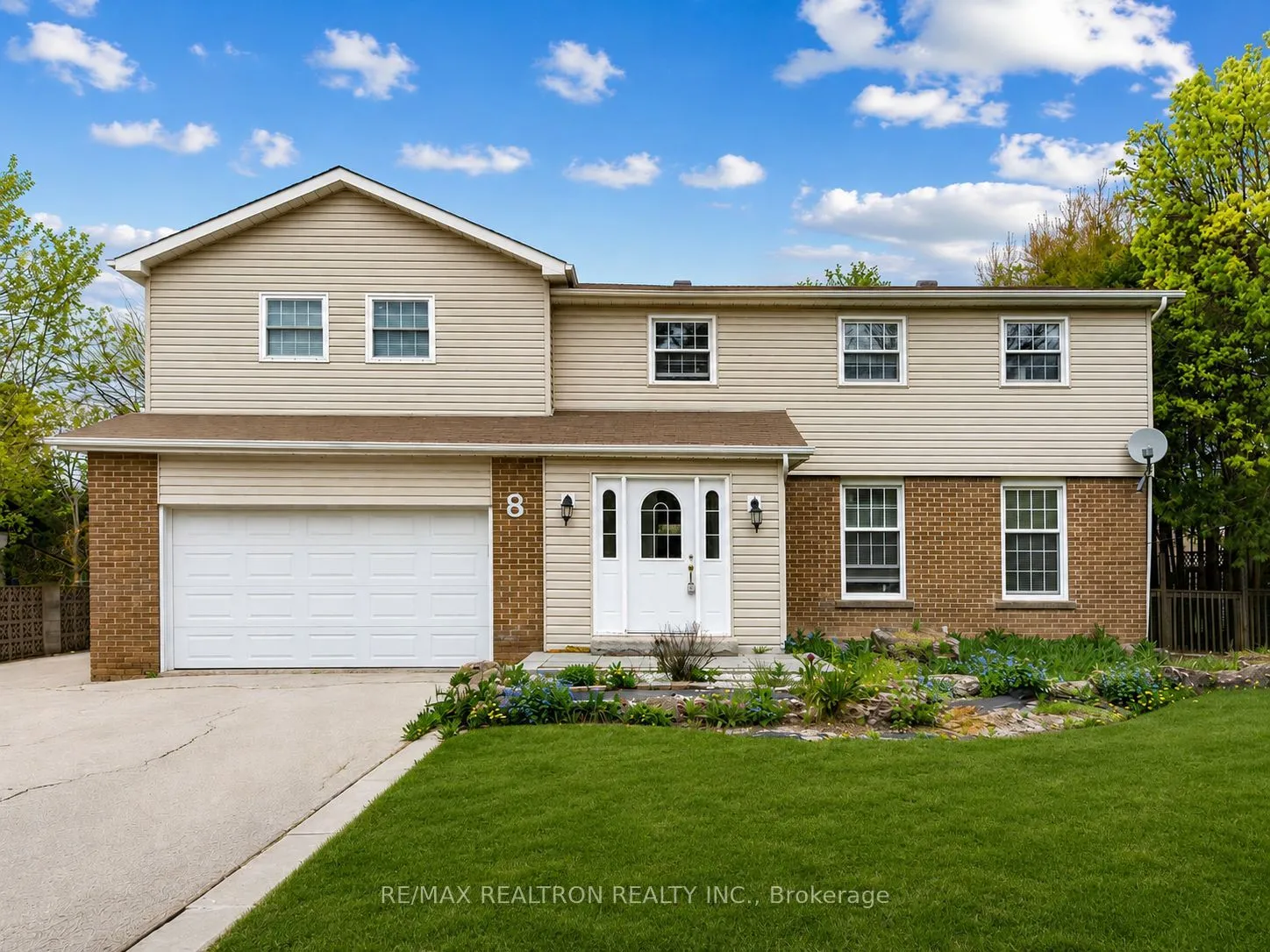 Detached Home For Sale | N13159072